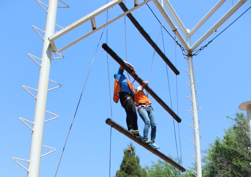 2015年龍湖山莊拓展訓練