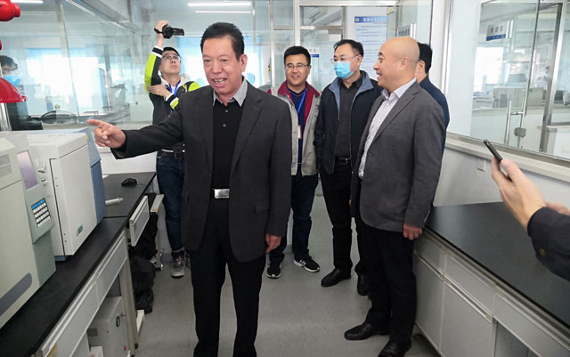 中國職業安全健康協會王德學理事長赴沈陽萬益集團調研考察