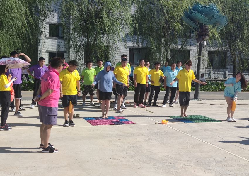 趣味運(yùn)動(dòng)會(huì)